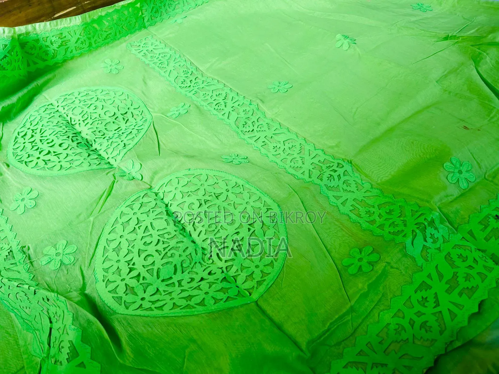 পুরোনো শাড়ি