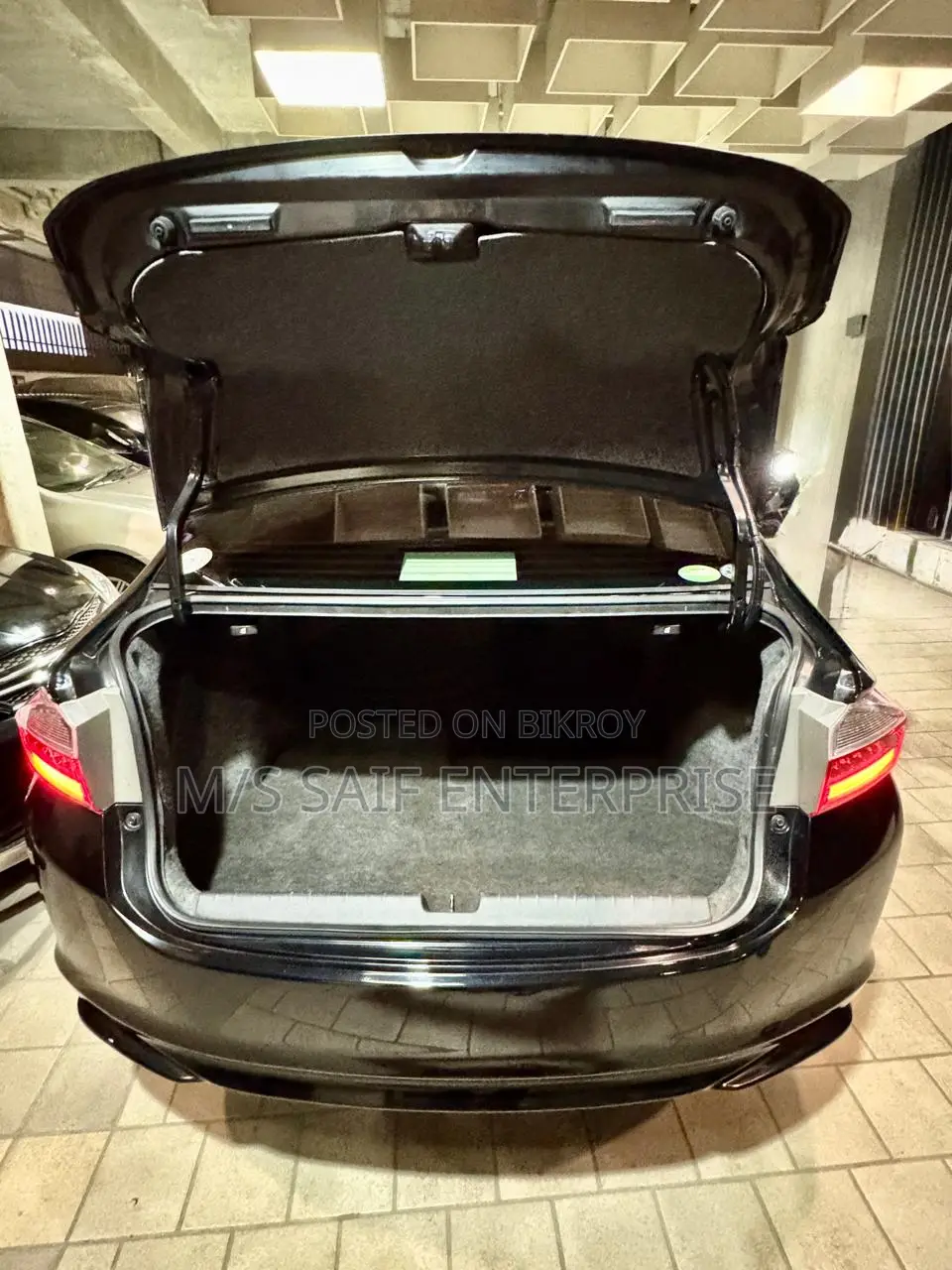 Honda Grace 1.5 Hybrid AWD 2015 Black