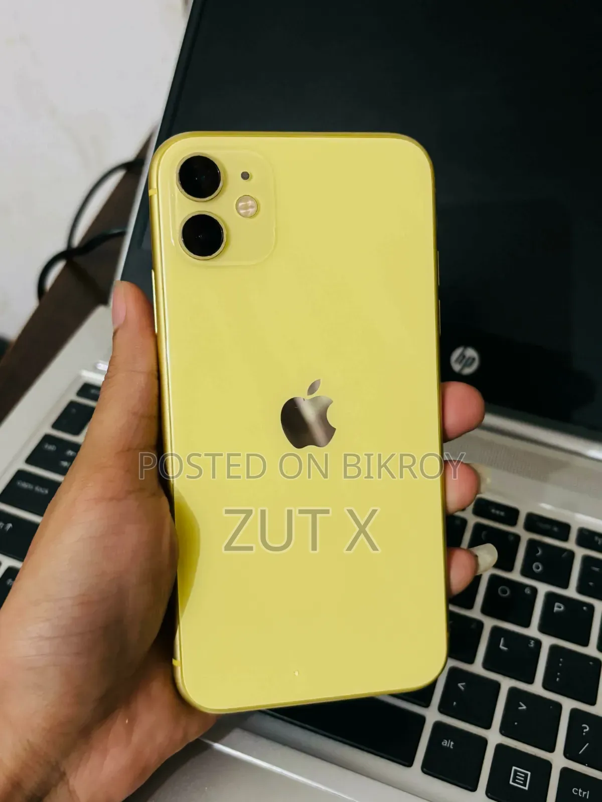 Apple iPhone 11 64 GB Yellow