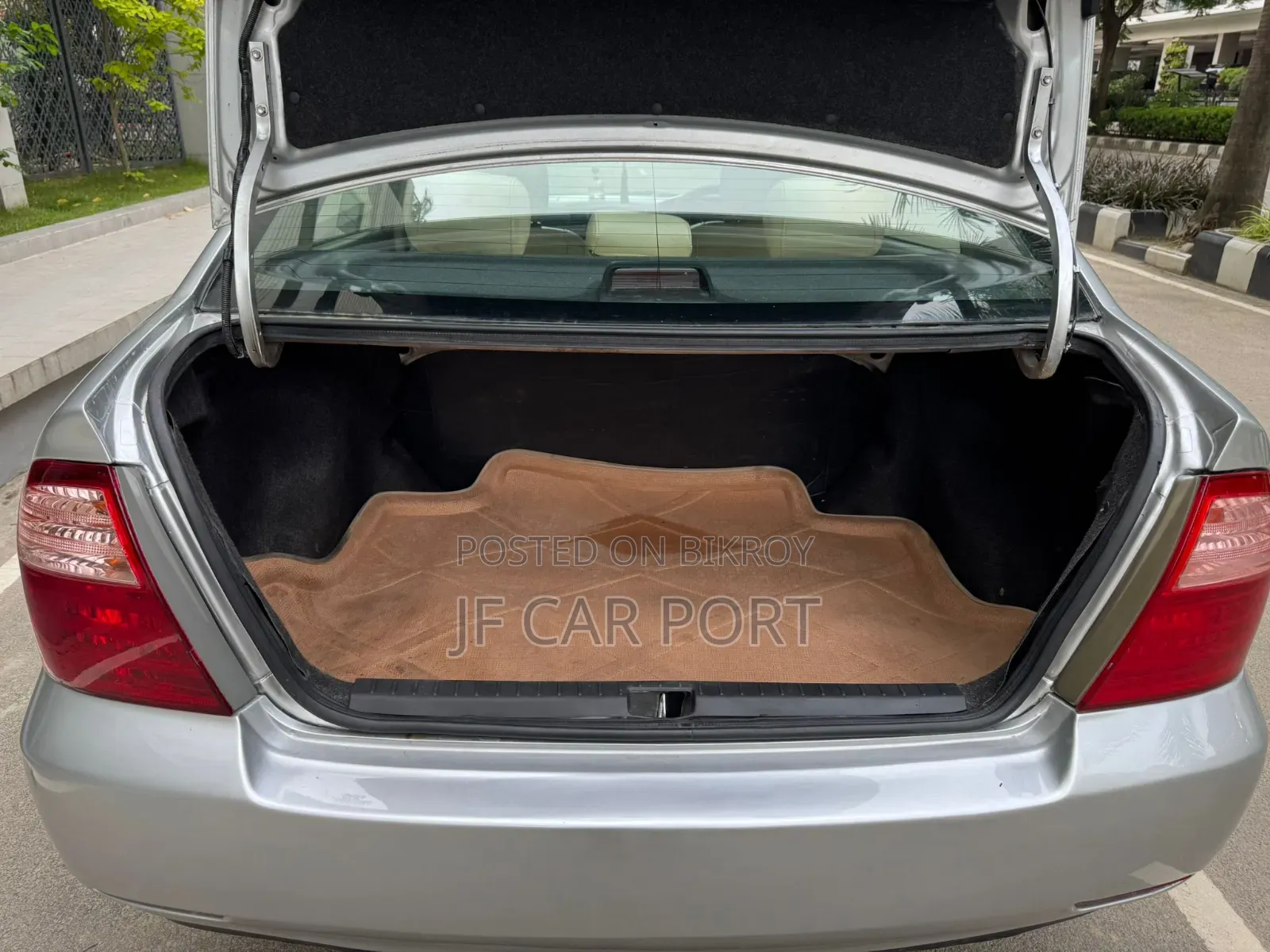 Toyota Corolla 2005 Silver