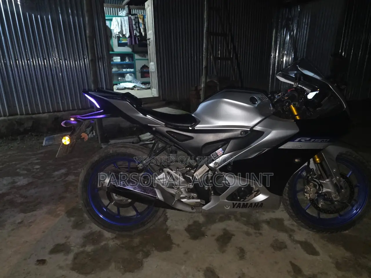 Yamaha R15M 2022 Silver