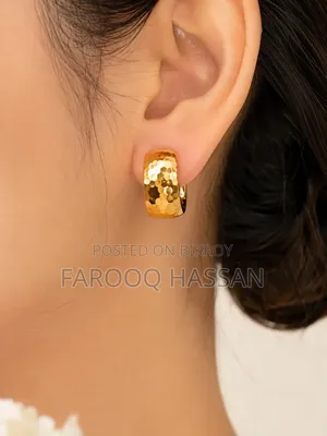 Exclusive Ear Ring
