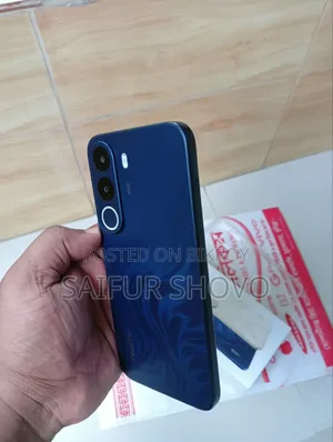 New Realme 128 GB Blue
