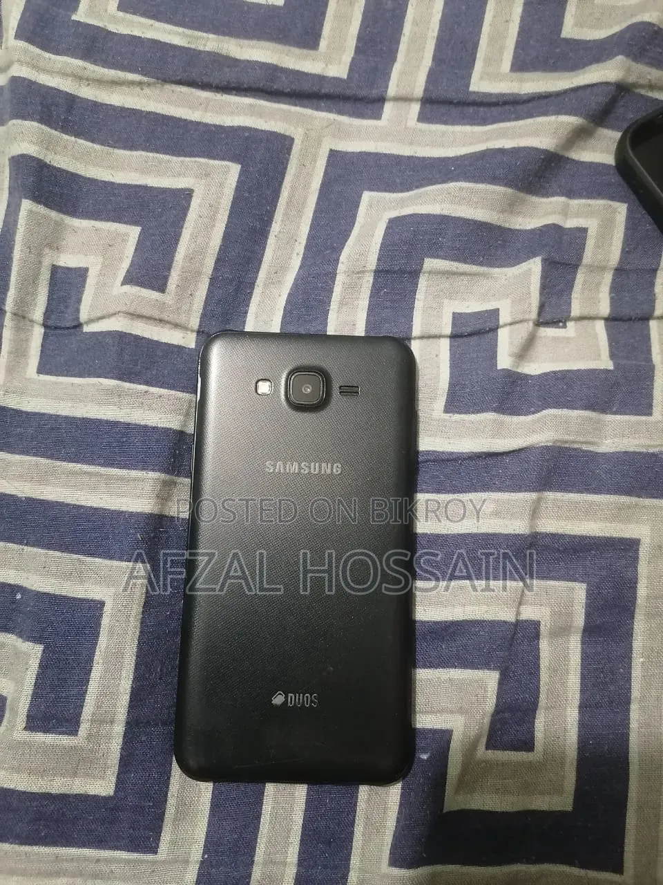 Samsung Galaxy J7 16 GB Black