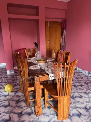 ৬ সিটের কাঠের ডাইং টেবিল বিক্রি হবে