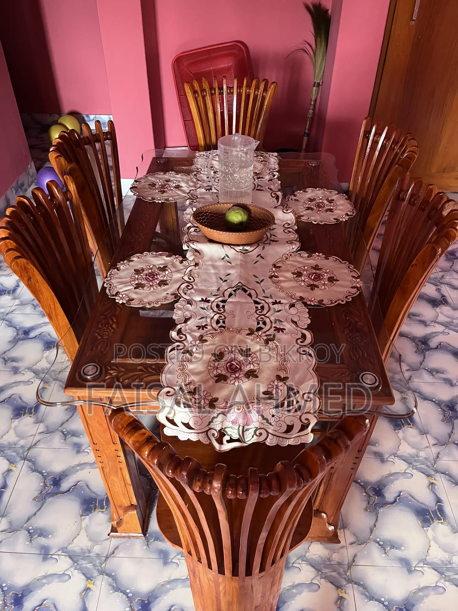 ৬ সিটের কাঠের ডাইং টেবিল বিক্রি হবে
