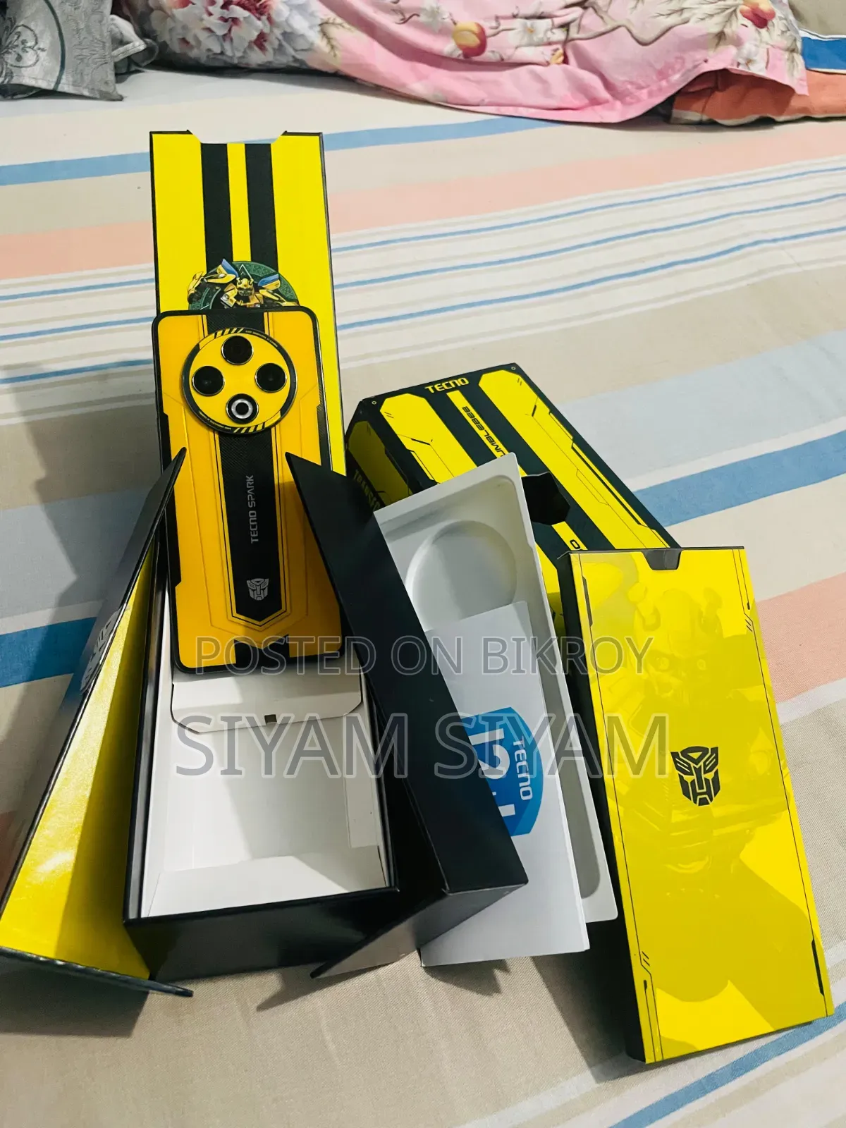 New Tecno Spark 30 128 GB Gold