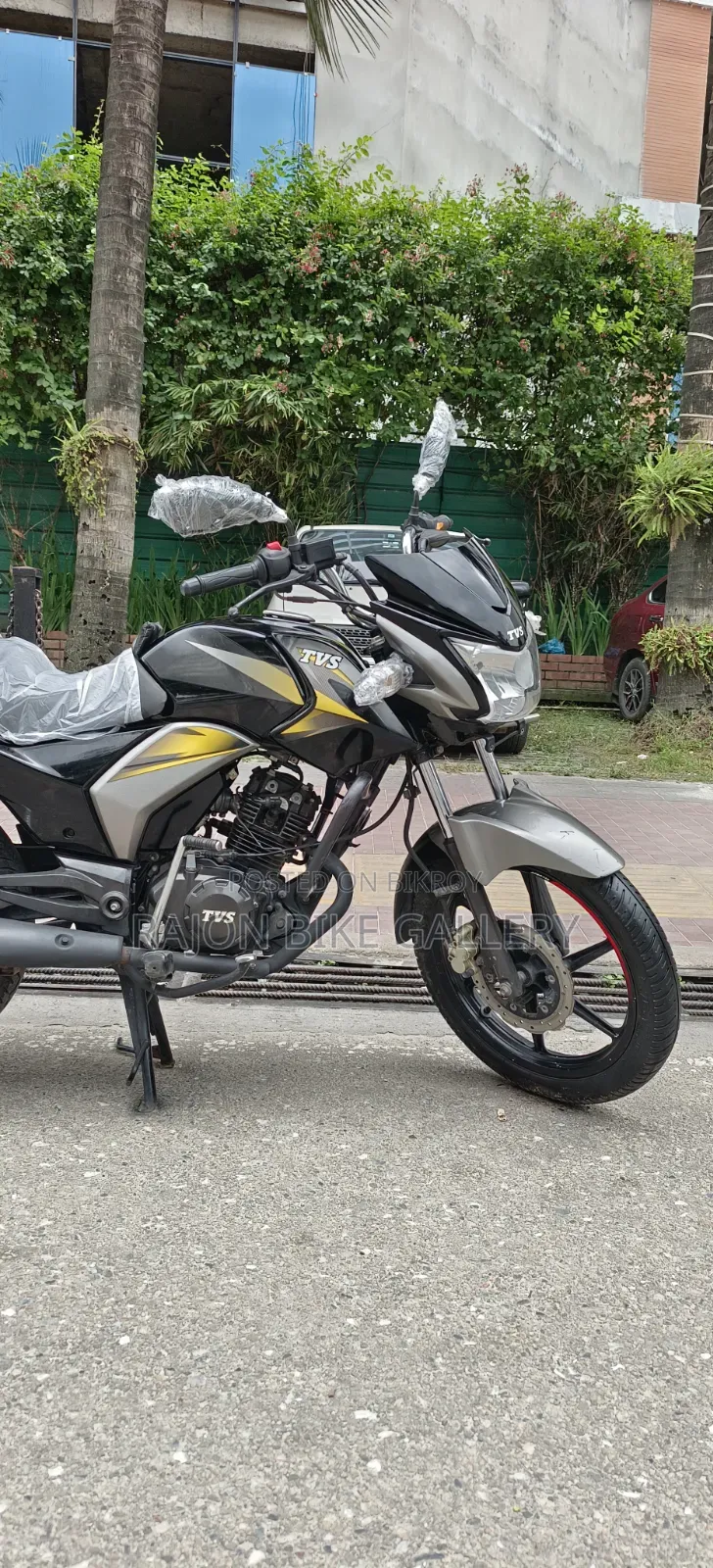 New TVS Stryker 125 2022 Black