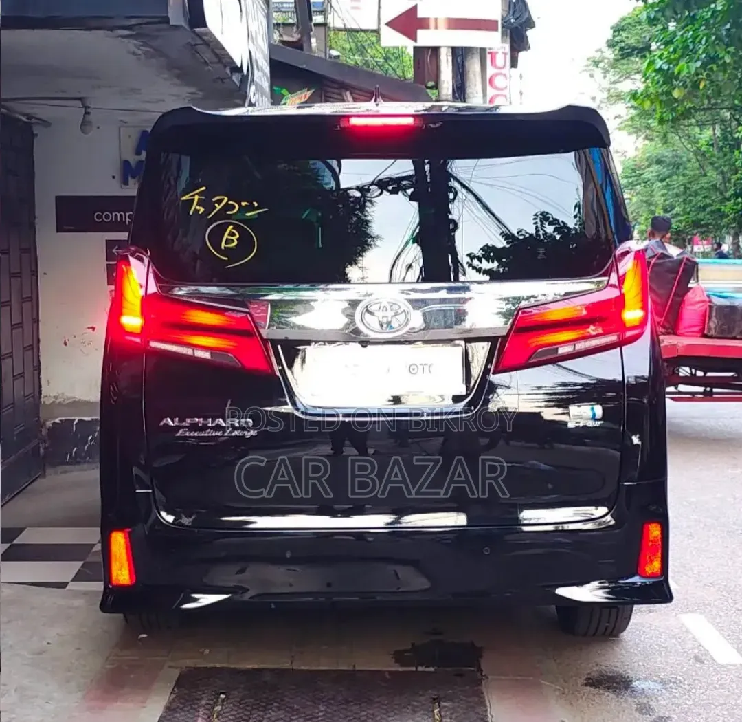 Toyota Alphard 2.5 Hybrid AWD 2021 Black