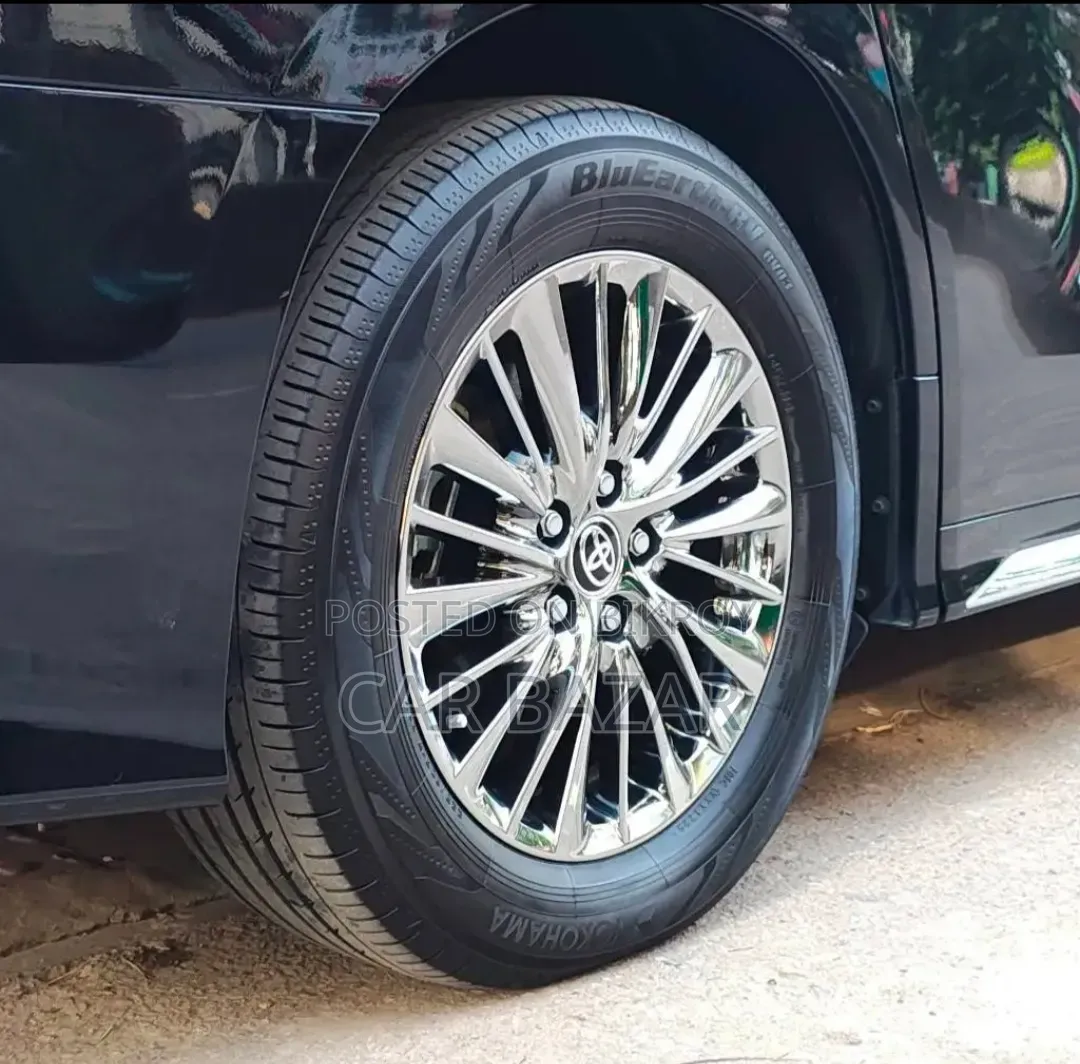 Toyota Alphard 2.5 Hybrid AWD 2021 Black