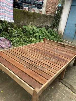 চৌকি বিক্রি করা হবে।
