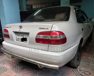 Toyota Corolla 2000 Pearl