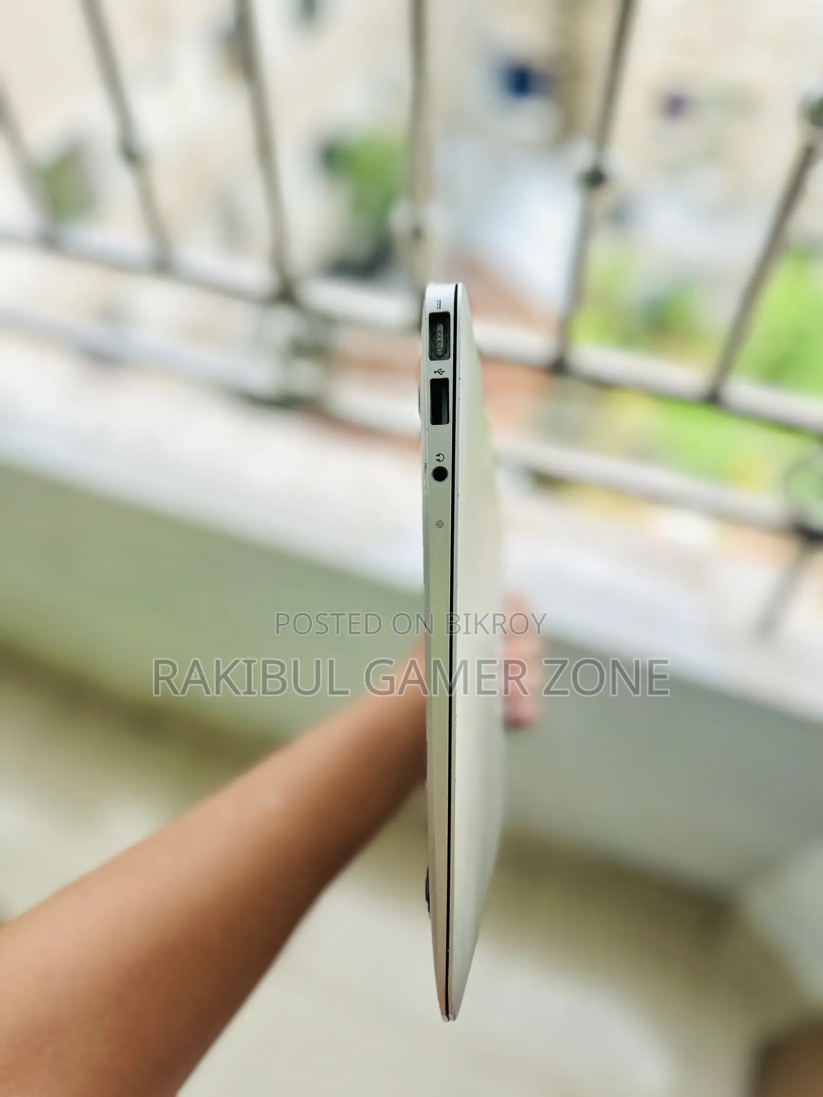 Laptop Apple MacBook Air 4GB Intel Core i5 SSD 128GB