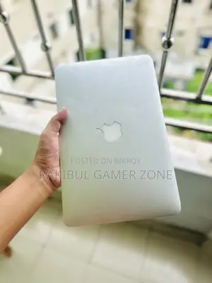 Laptop Apple MacBook Air 4GB Intel Core i5 SSD 128GB