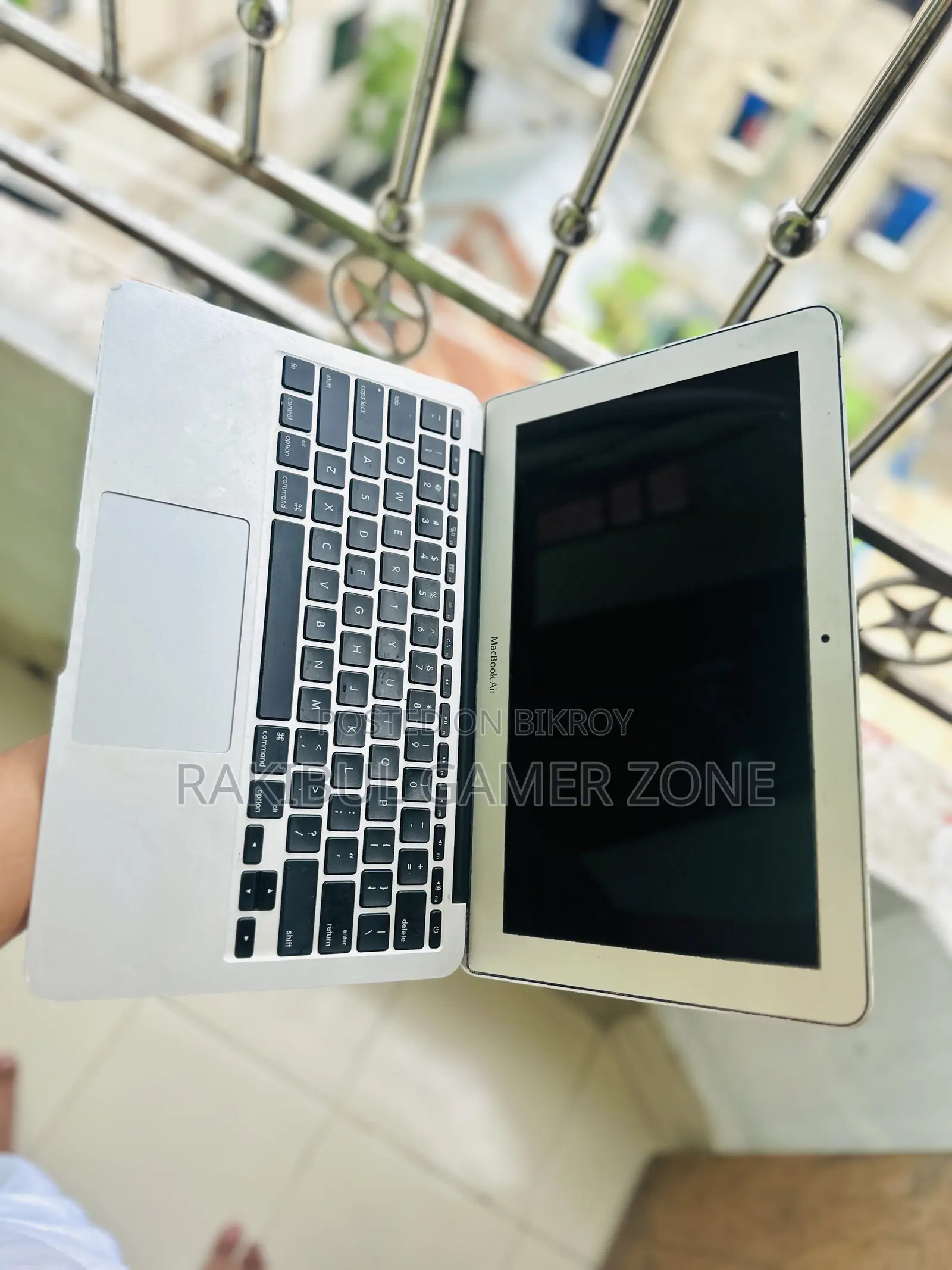 Laptop Apple MacBook Air 4GB Intel Core i5 SSD 128GB