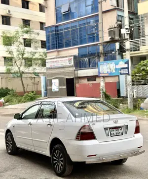 Toyota Corolla Sedan Automatic 2005 White