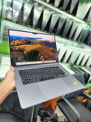 Laptop Apple MacBook Air 2022 M2 8GB Apple M2 SSD 256GB
