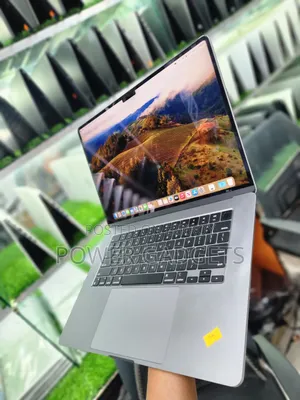 Laptop Apple MacBook Air 2022 M2 8GB Apple M2 SSD 256GB