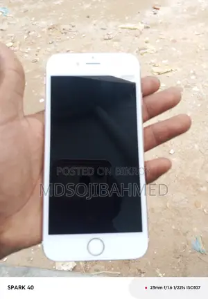 Apple iPhone 6s 32 GB Gold