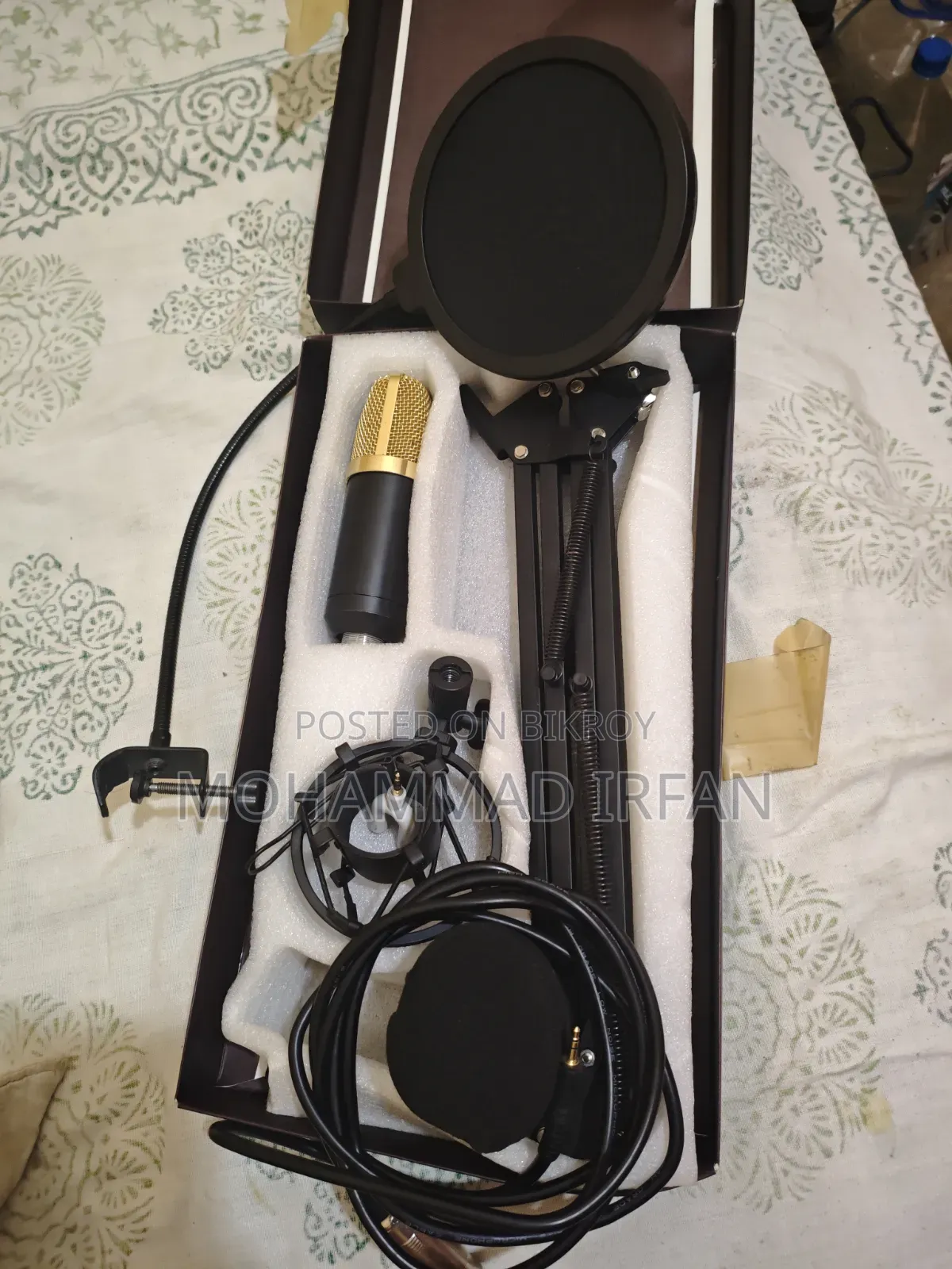 এই Bm-800 কনডেন্সার মাইক্রোফোন ফুল স্টুডিও সেটআপ, একটি Bm-800