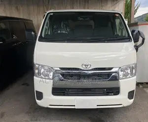 টয়োটা হাইএচ ২০২১ হোয়াইট