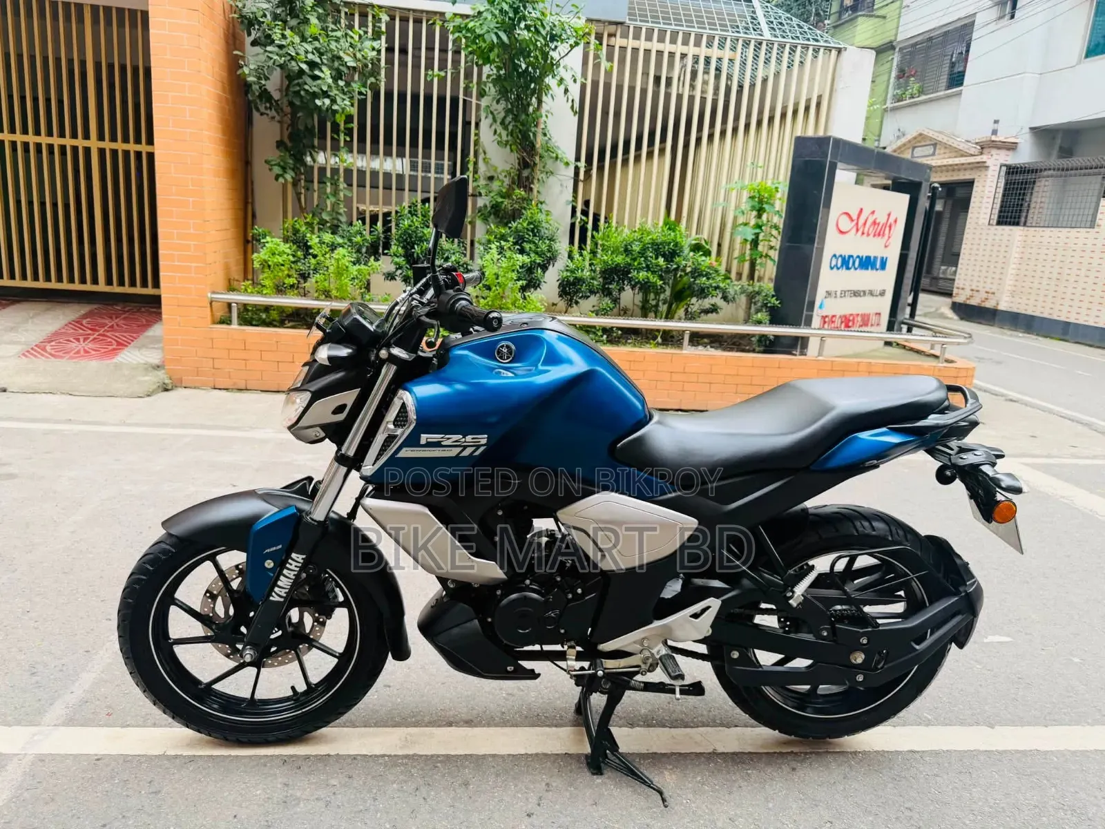 Yamaha FZS V3 2024 Blue