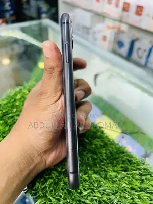 Apple iPhone 11 64 GB Black