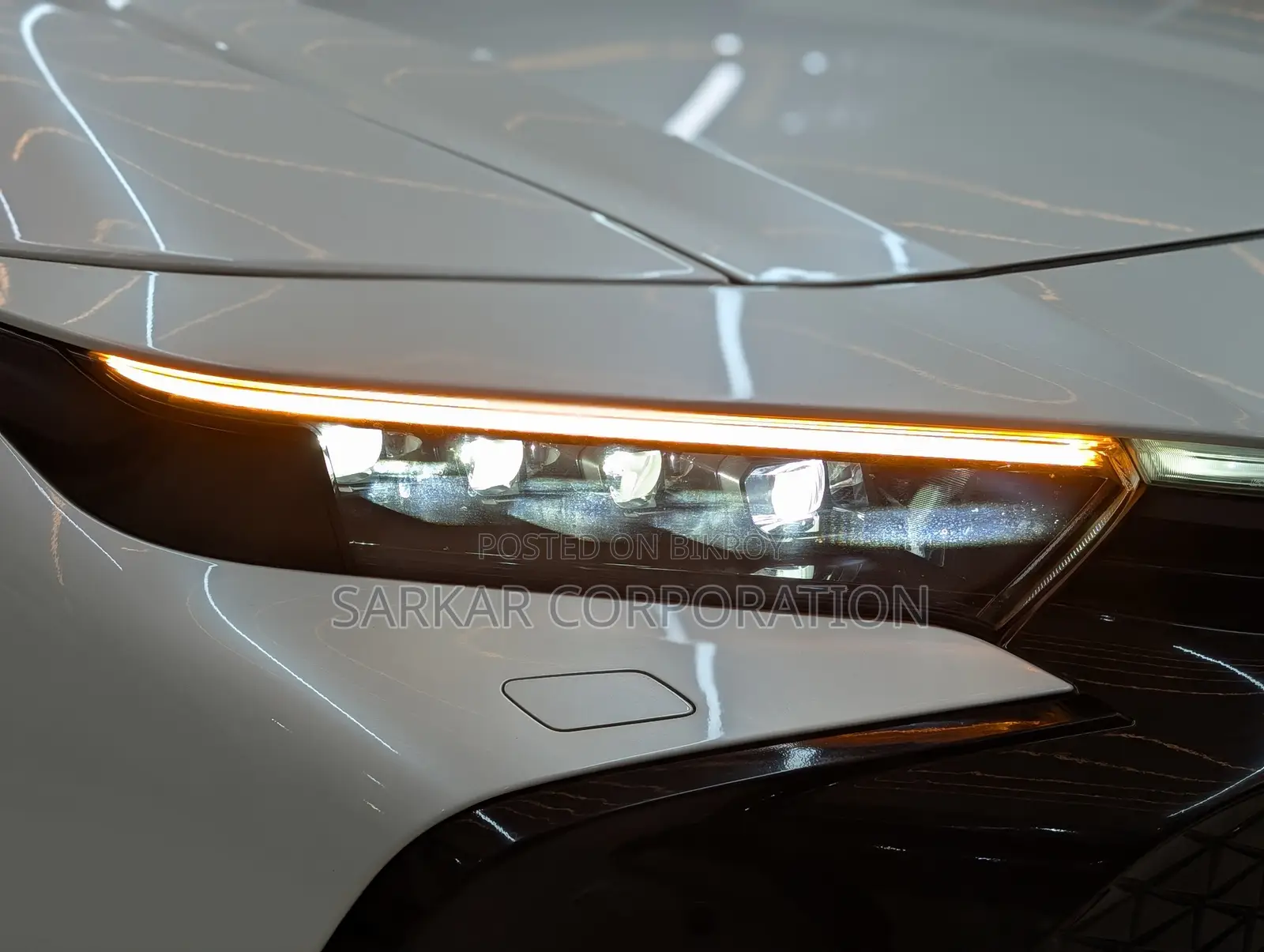 Toyota Crown 2022 Pearl
