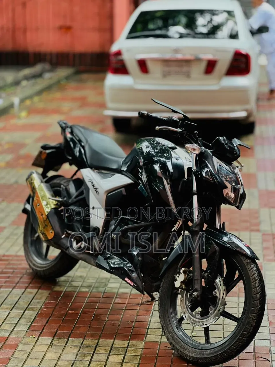 TVS Apache RTR 160 4V 2021 Black