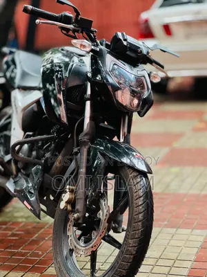 TVS Apache RTR 160 4V 2021 Black