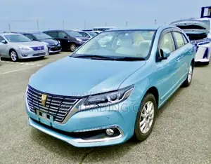 Toyota Premio 2021 Green