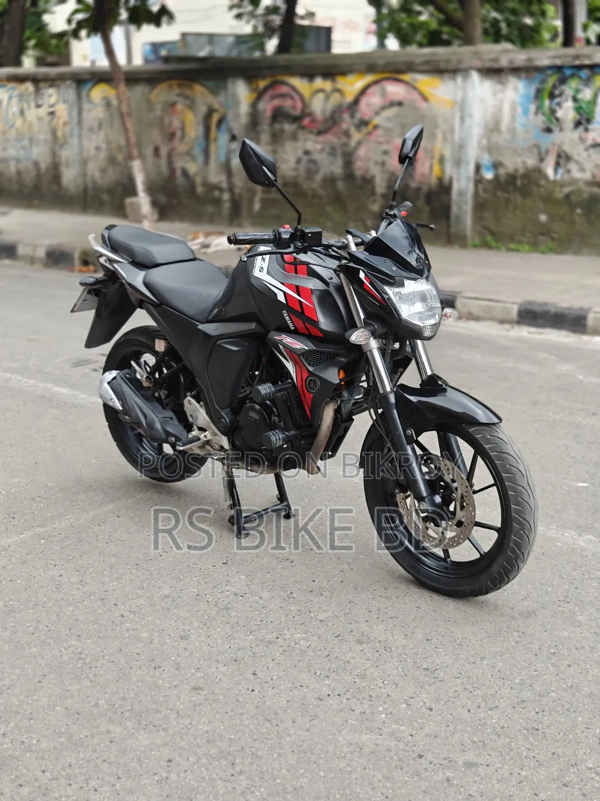 Yamaha FZS V2 2022 Black