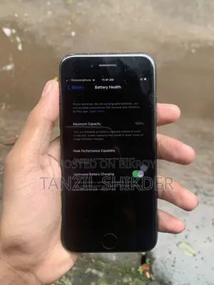 New Apple iPhone 7 32 GB Black