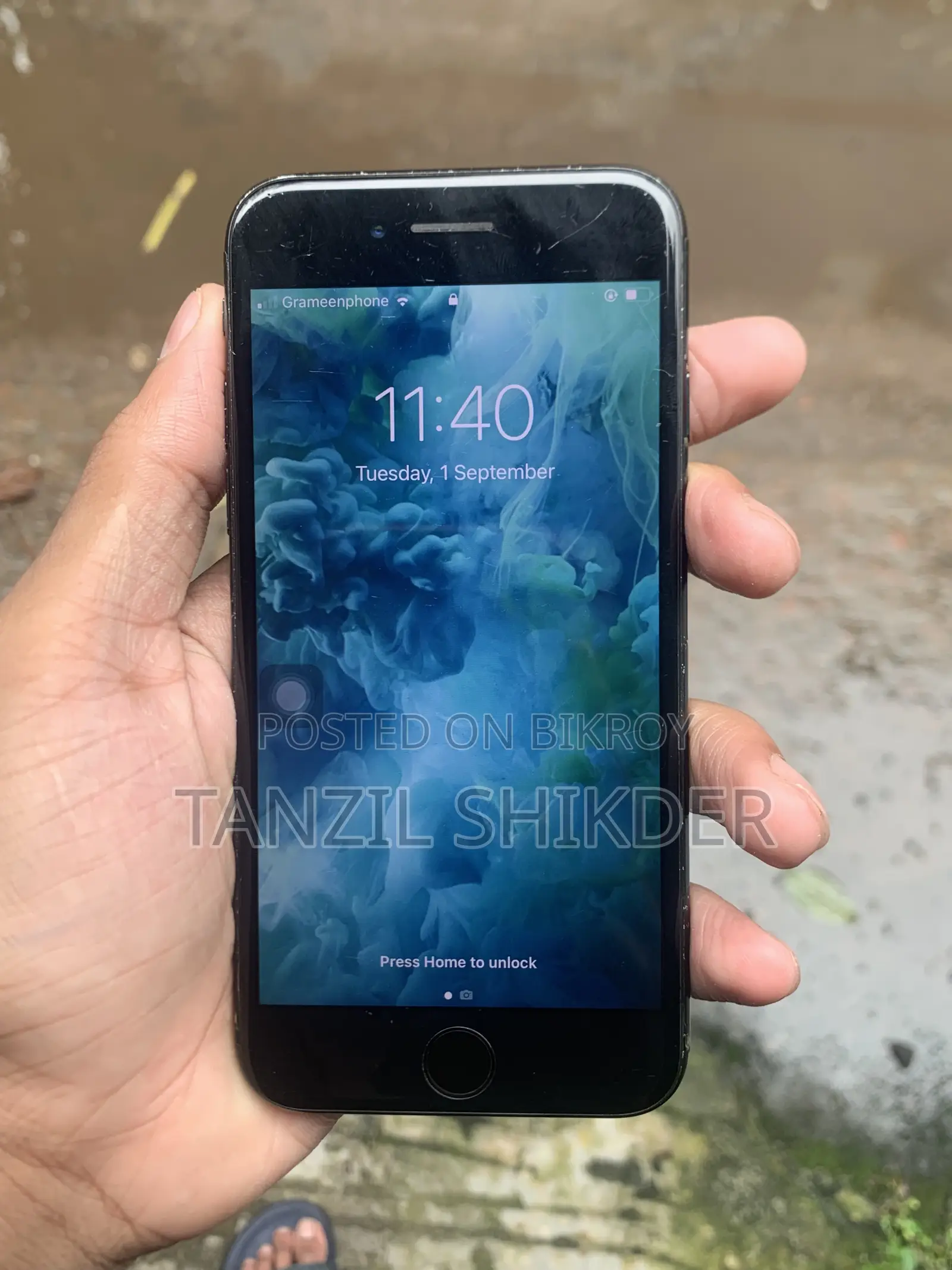 New Apple iPhone 7 32 GB Black