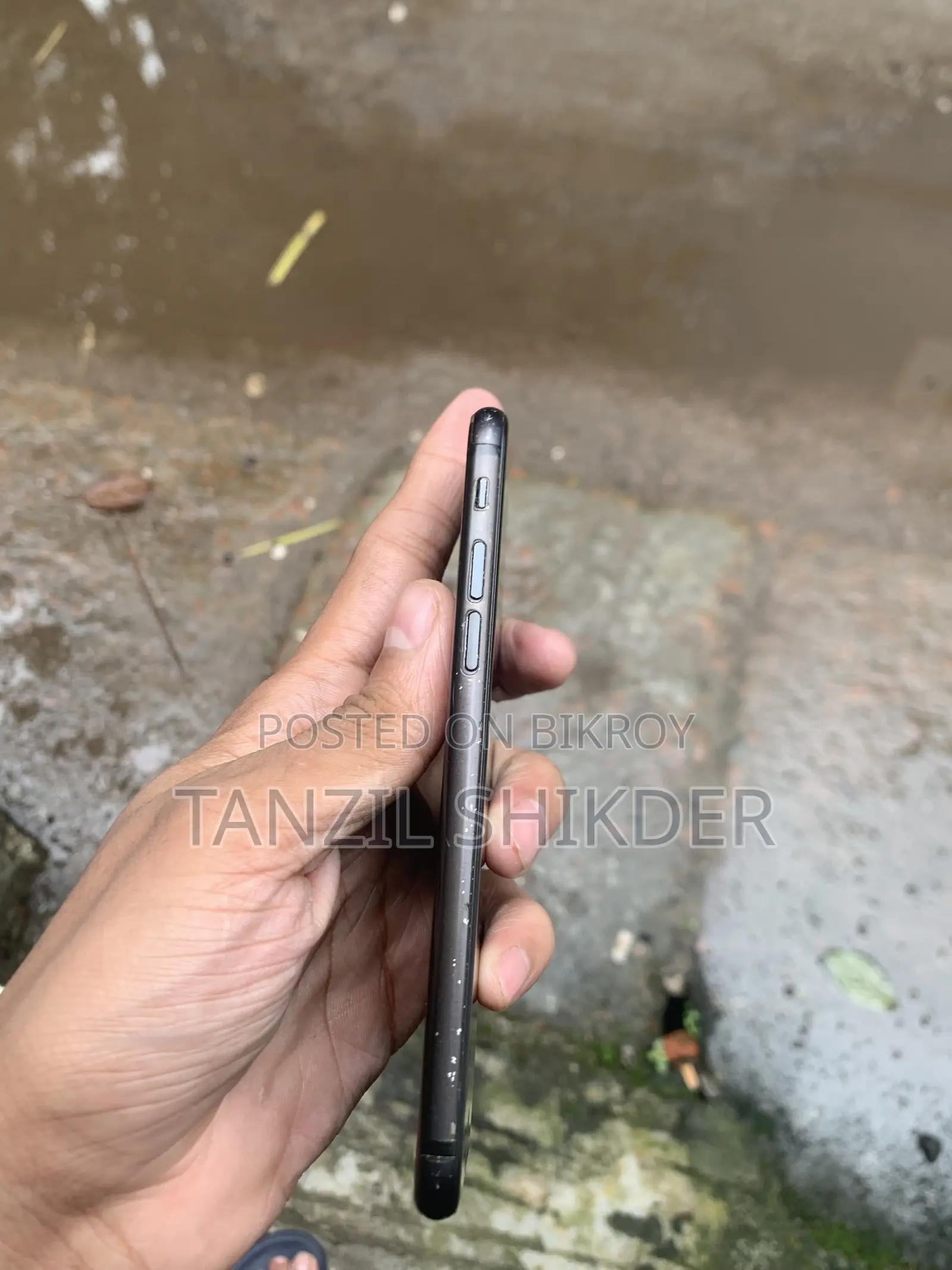New Apple iPhone 7 32 GB Black