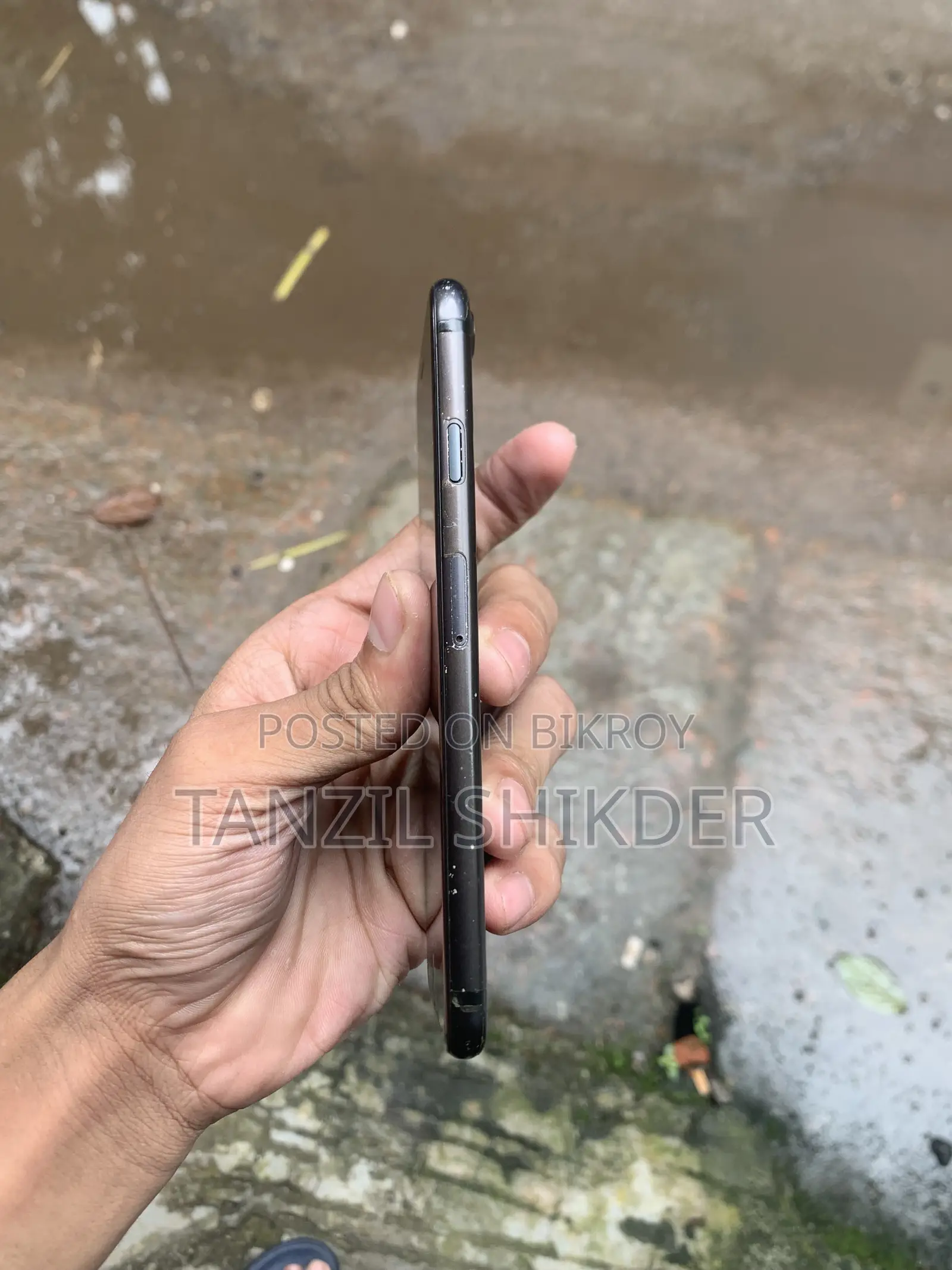 New Apple iPhone 7 32 GB Black