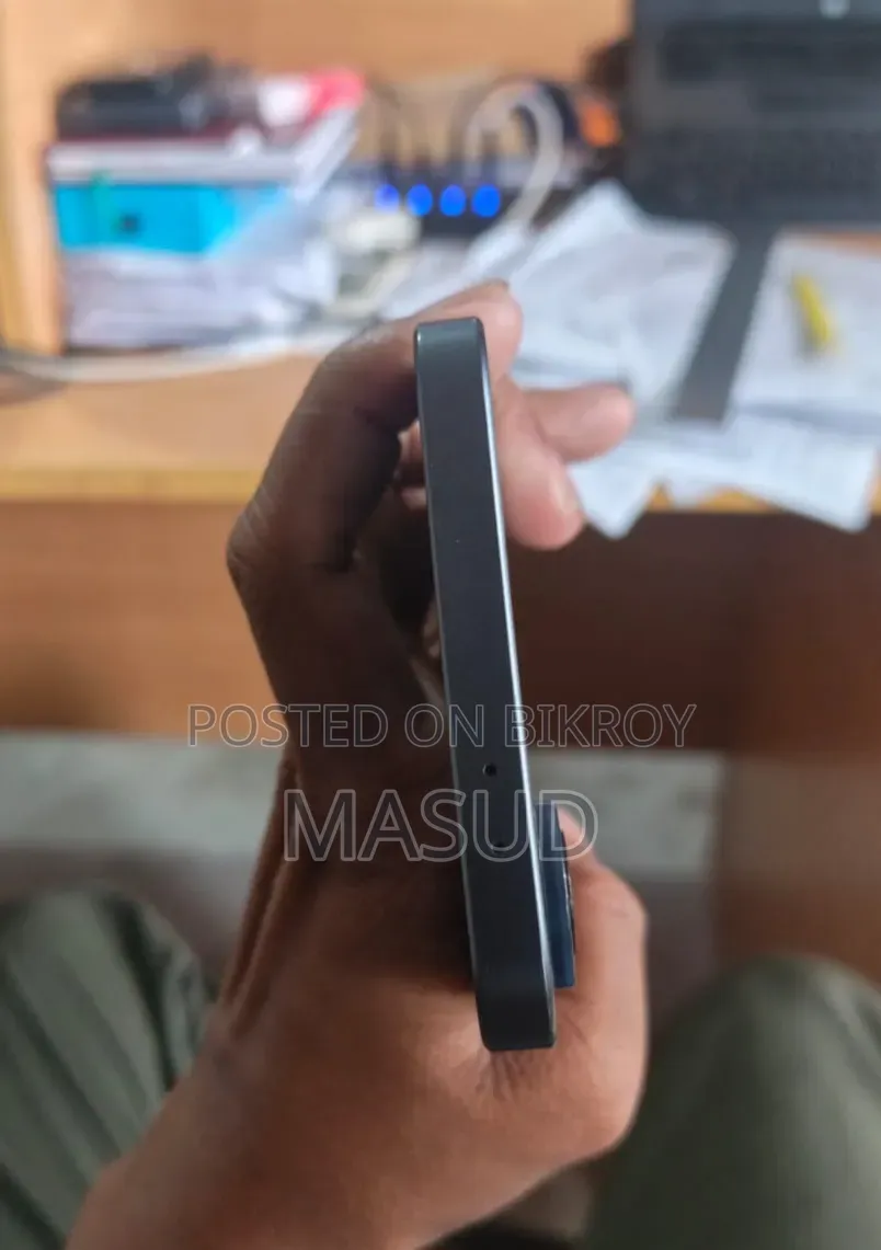 স্যামসাং গ্যালাক্সি এ৩৭ ১২৮ জিবি গ্রে