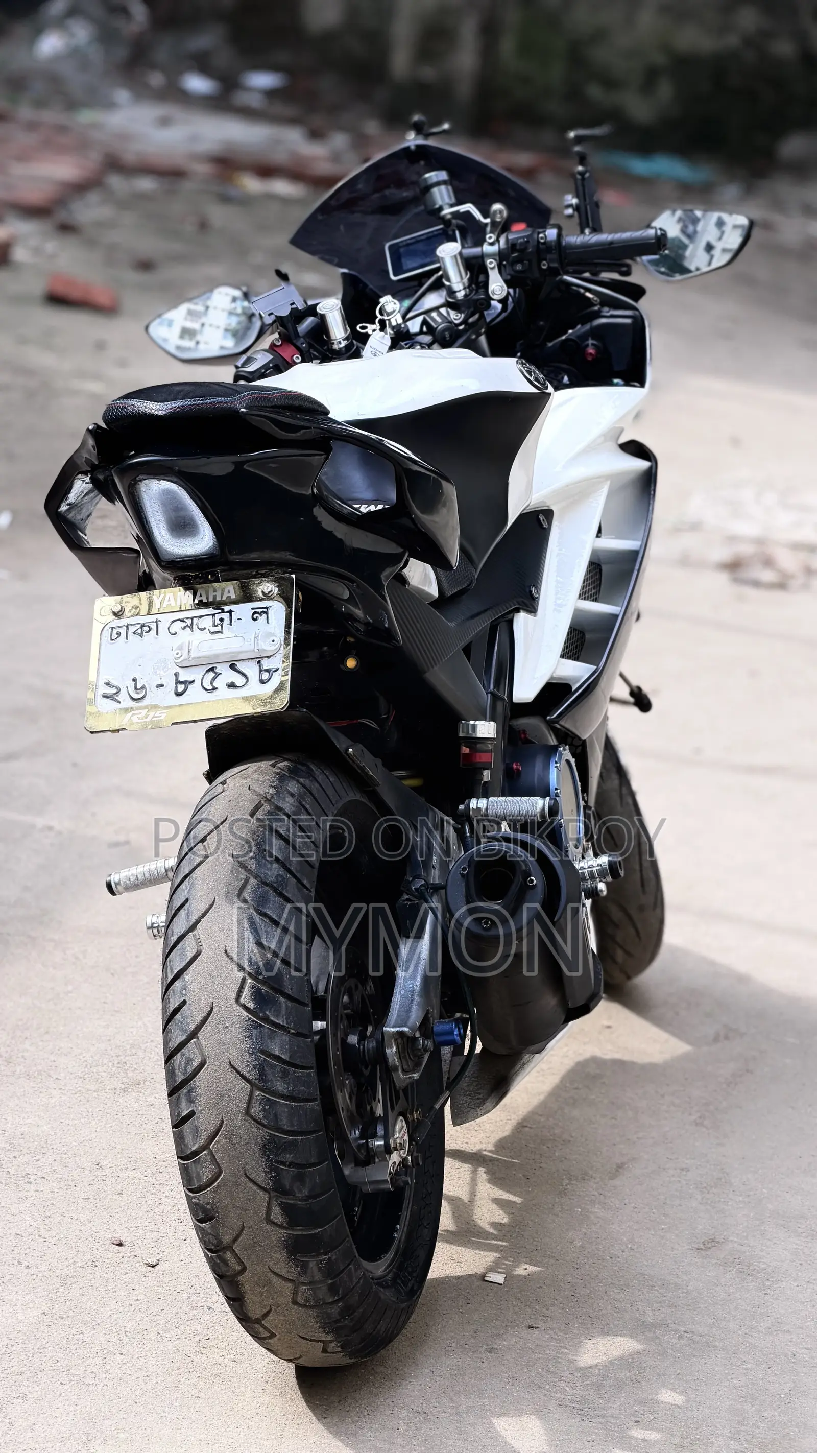 Yamaha R15 V3 2016