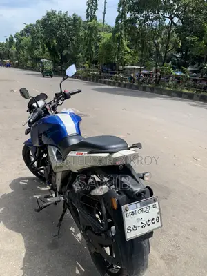TVS Apache RTR 160 4V 2019 Blue
