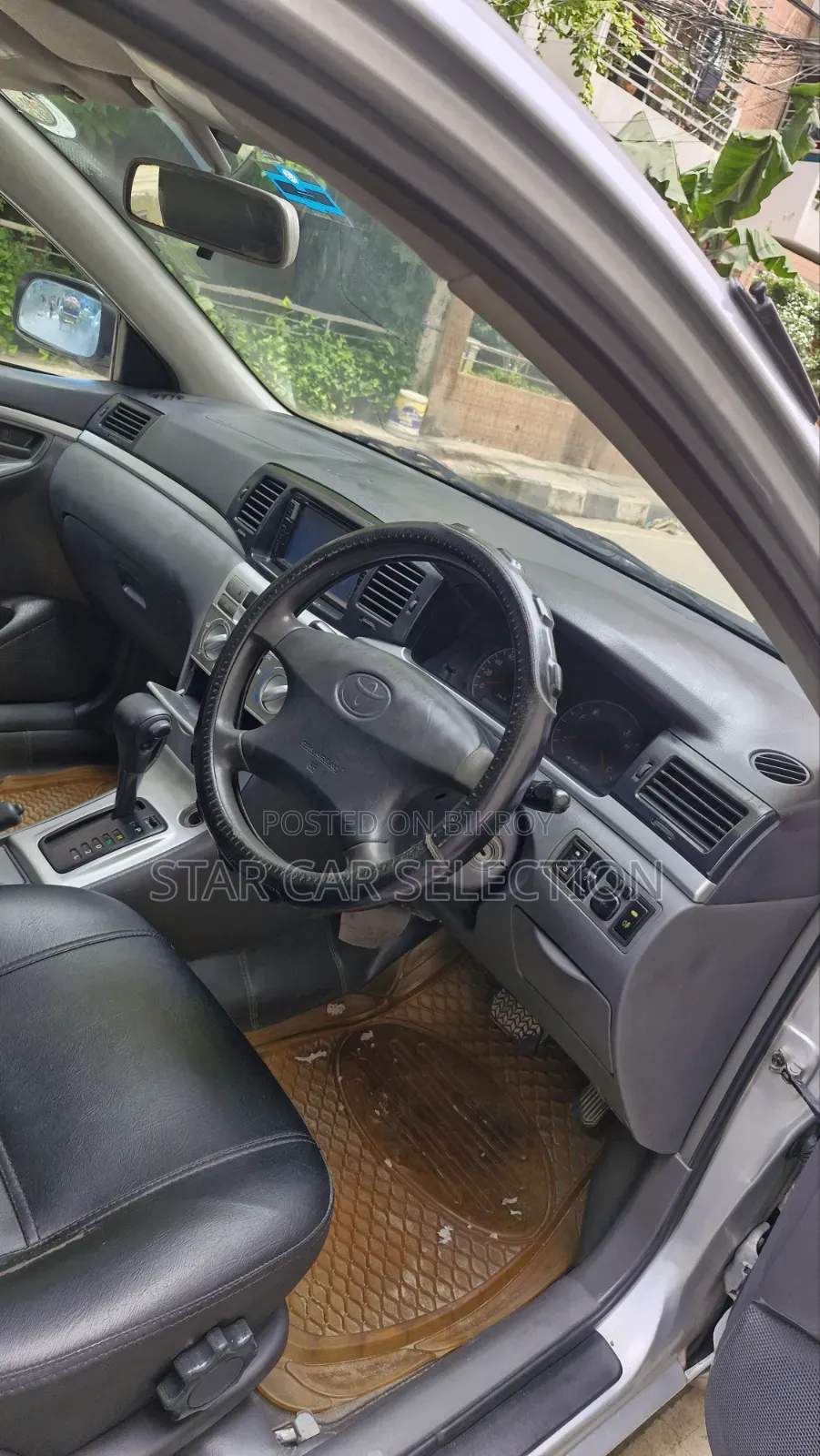 Toyota Corolla 2004 Silver
