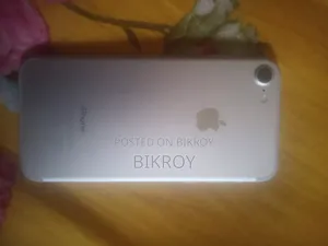 Apple iPhone 7 32 GB Silver