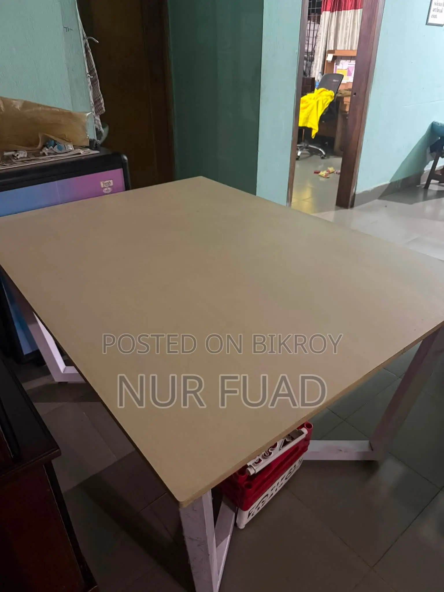 Dinning Table