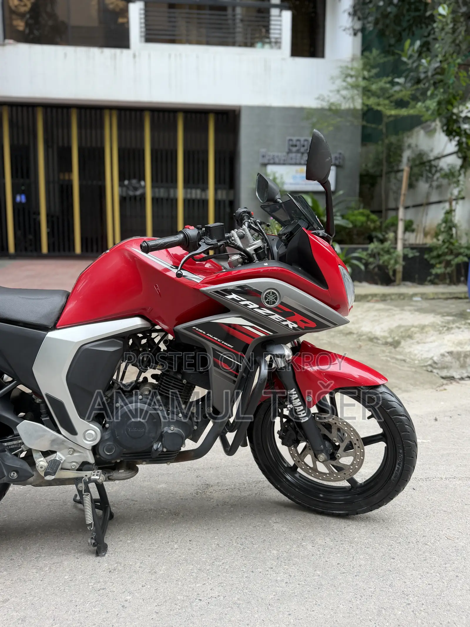 Yamaha Fazer FI V2 2025 Red