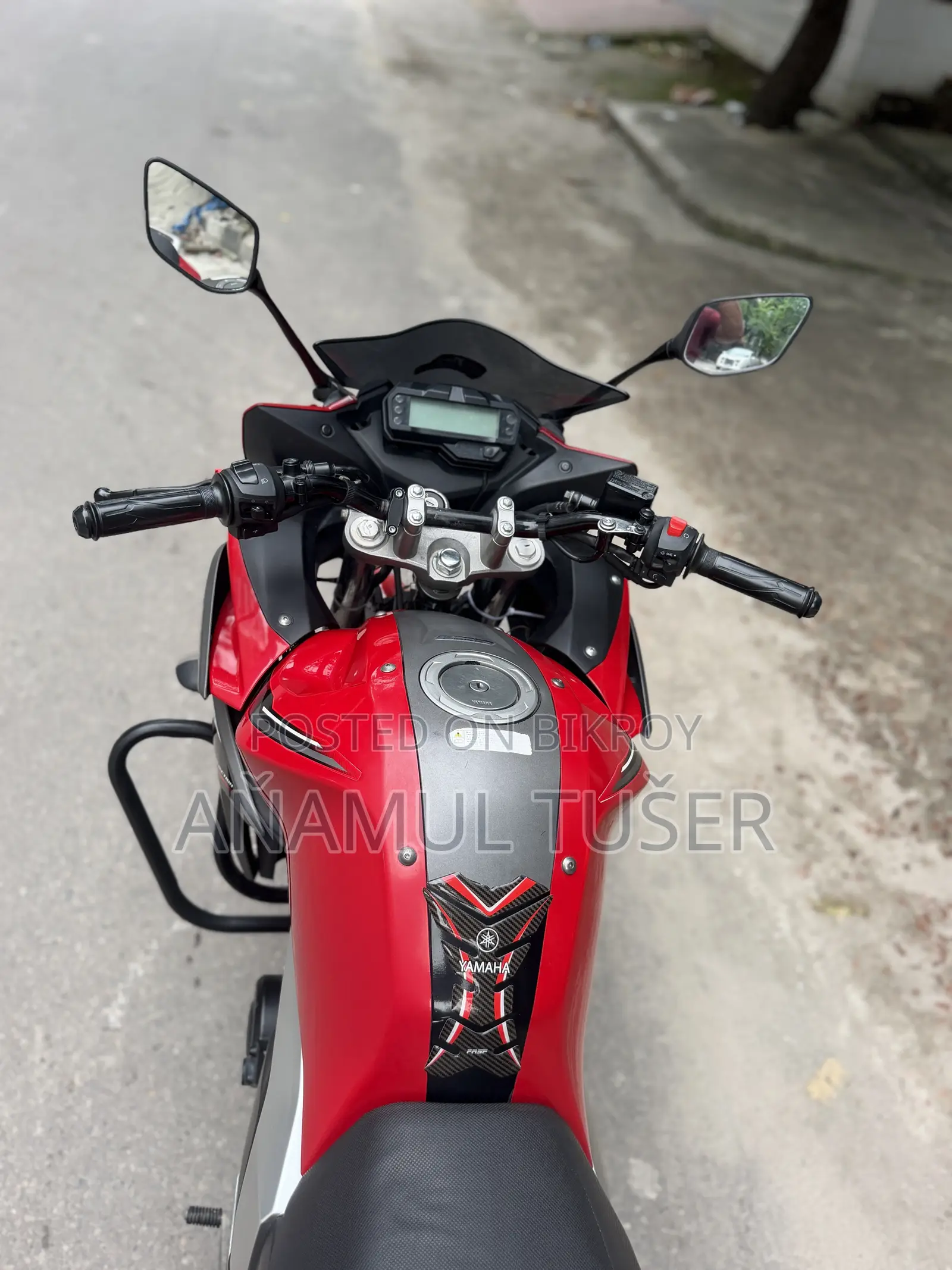 Yamaha Fazer FI V2 2025 Red