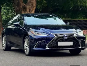 Lexus ES 300h Luxury 2021 Black