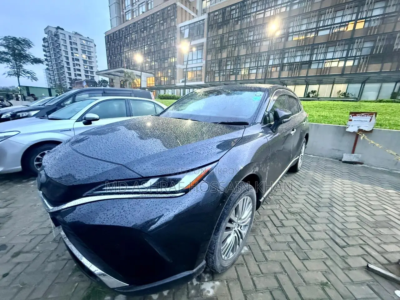 Toyota Harrier 2.5 Hybrid 2021 Black
