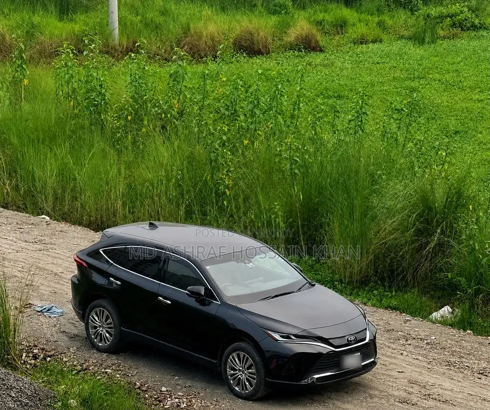 Toyota Harrier 2.5 Hybrid 2021 Black