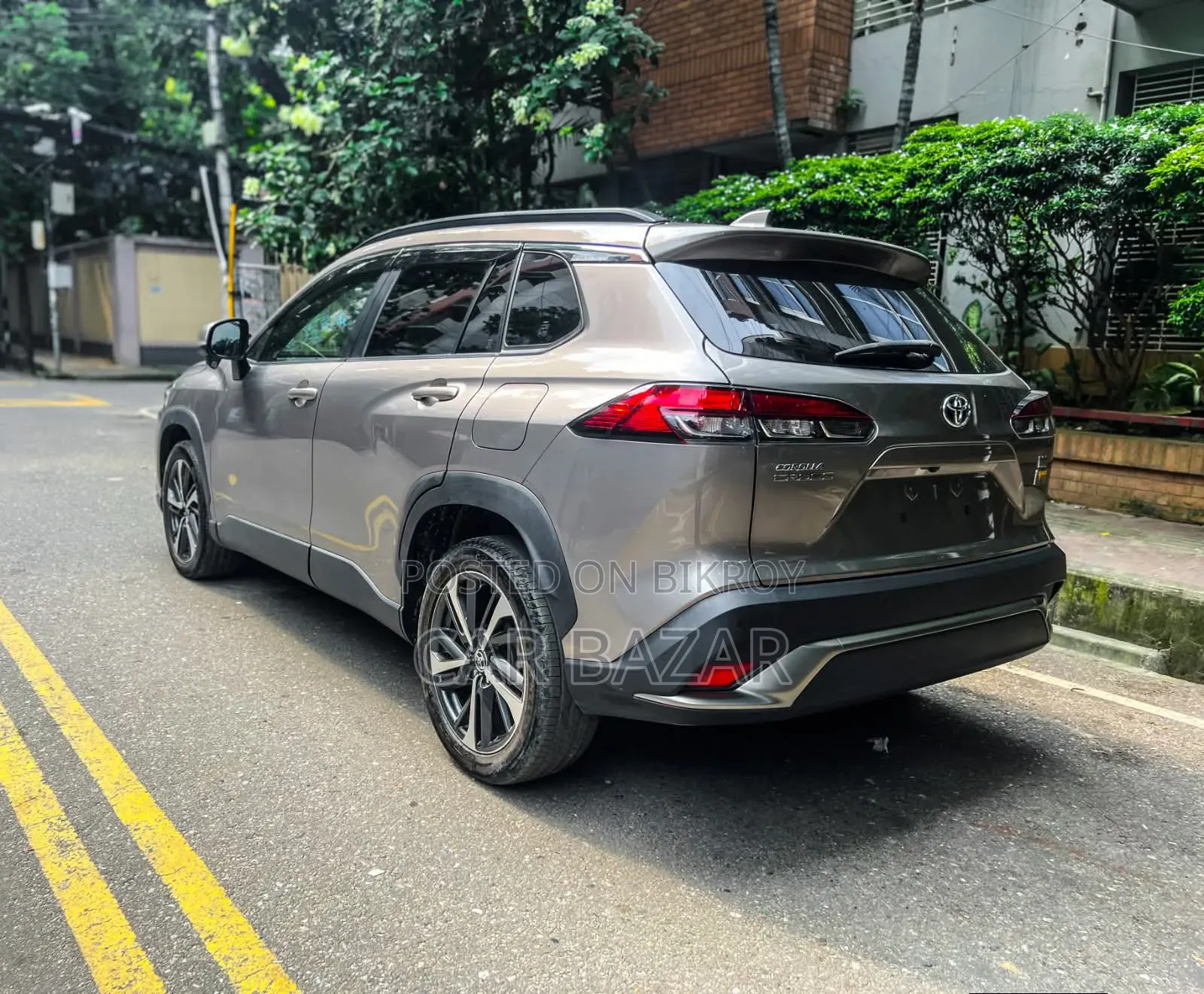 Toyota Corolla Cross 1.8 Hybrid FWD 2021 Brown