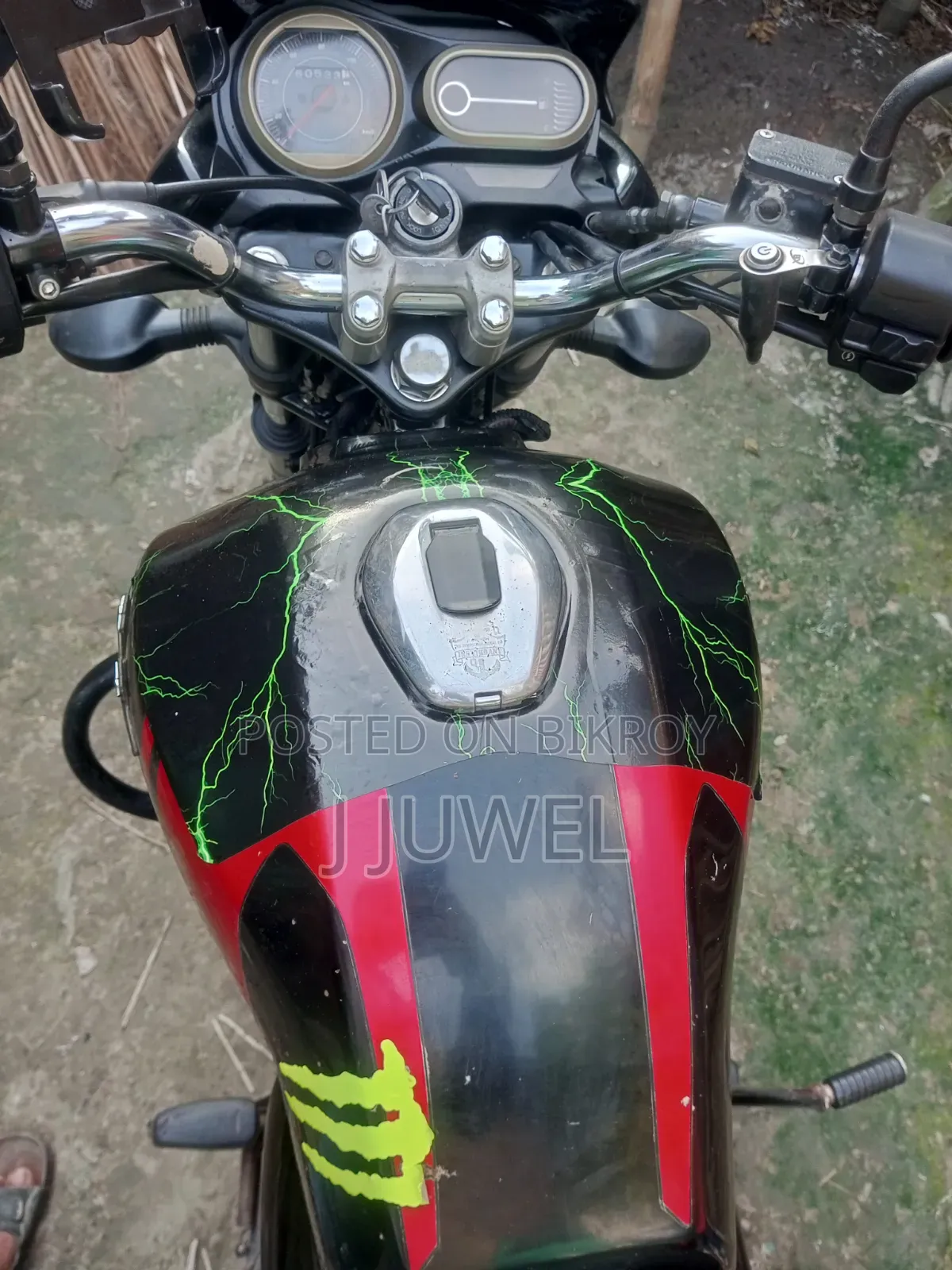 Bajaj V15 2017 Black