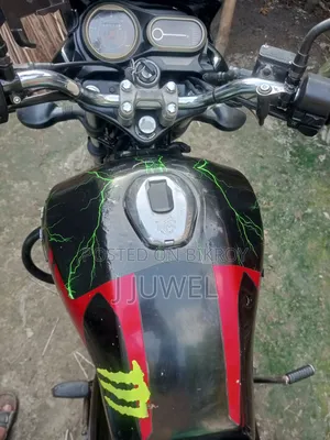 Bajaj V15 2017 Black